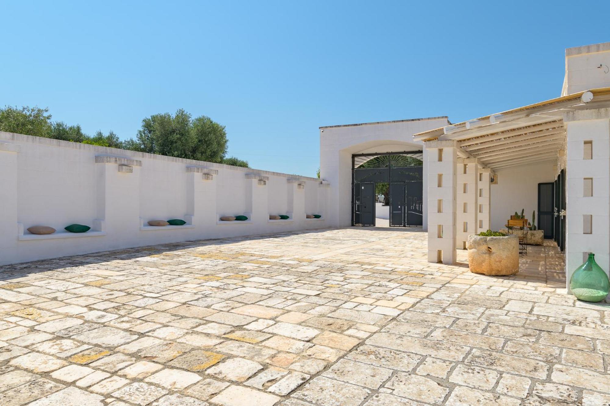 Masseria Abadia Uno Ostuni Kültér fotó